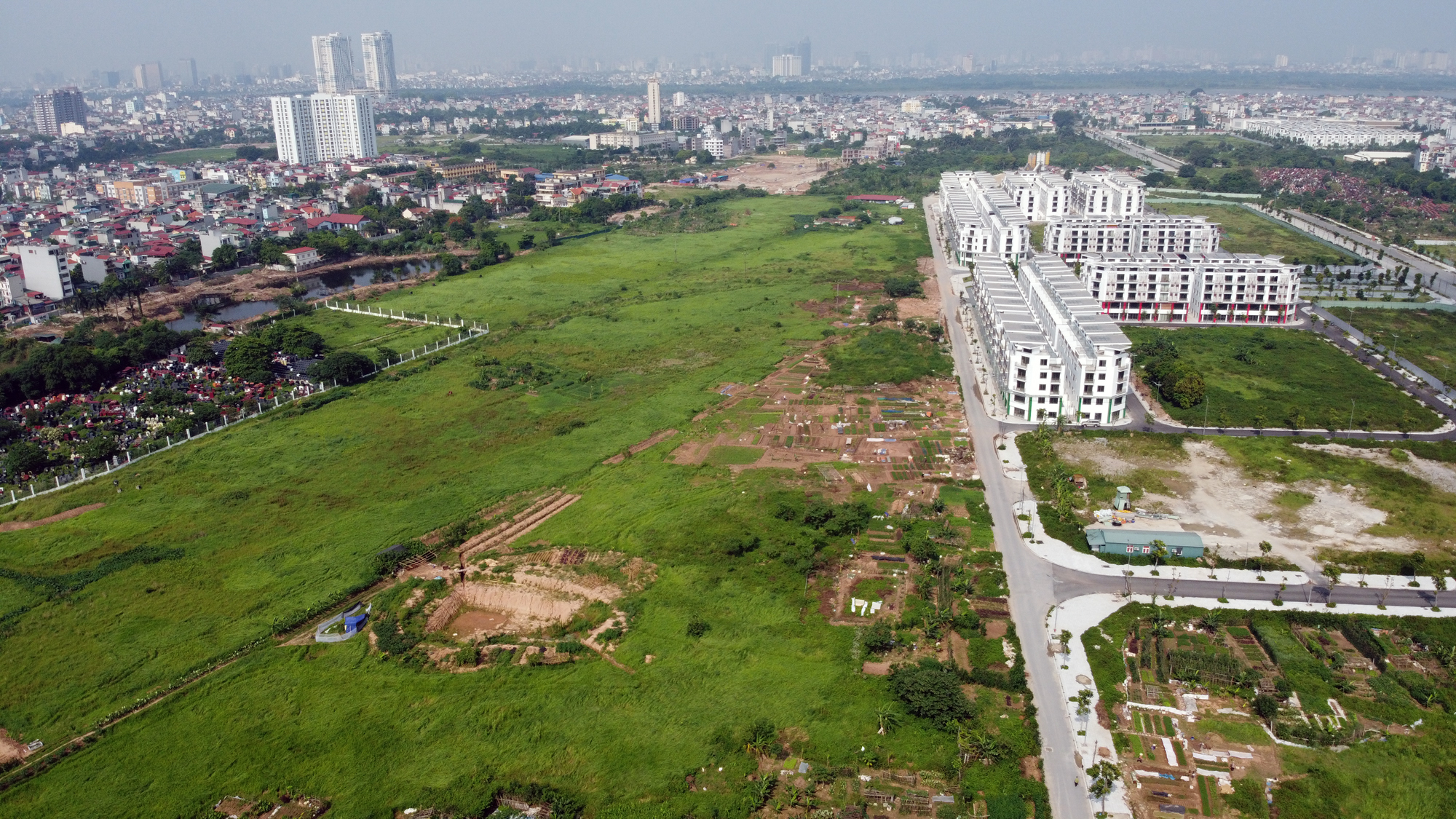 Những mảnh đất sẽ được đào hồ lớn ở quận Long Biên - Ảnh 5. Những mảnh đất sẽ được đào hồ lớn ở quận Long Biên - Ảnh 5.