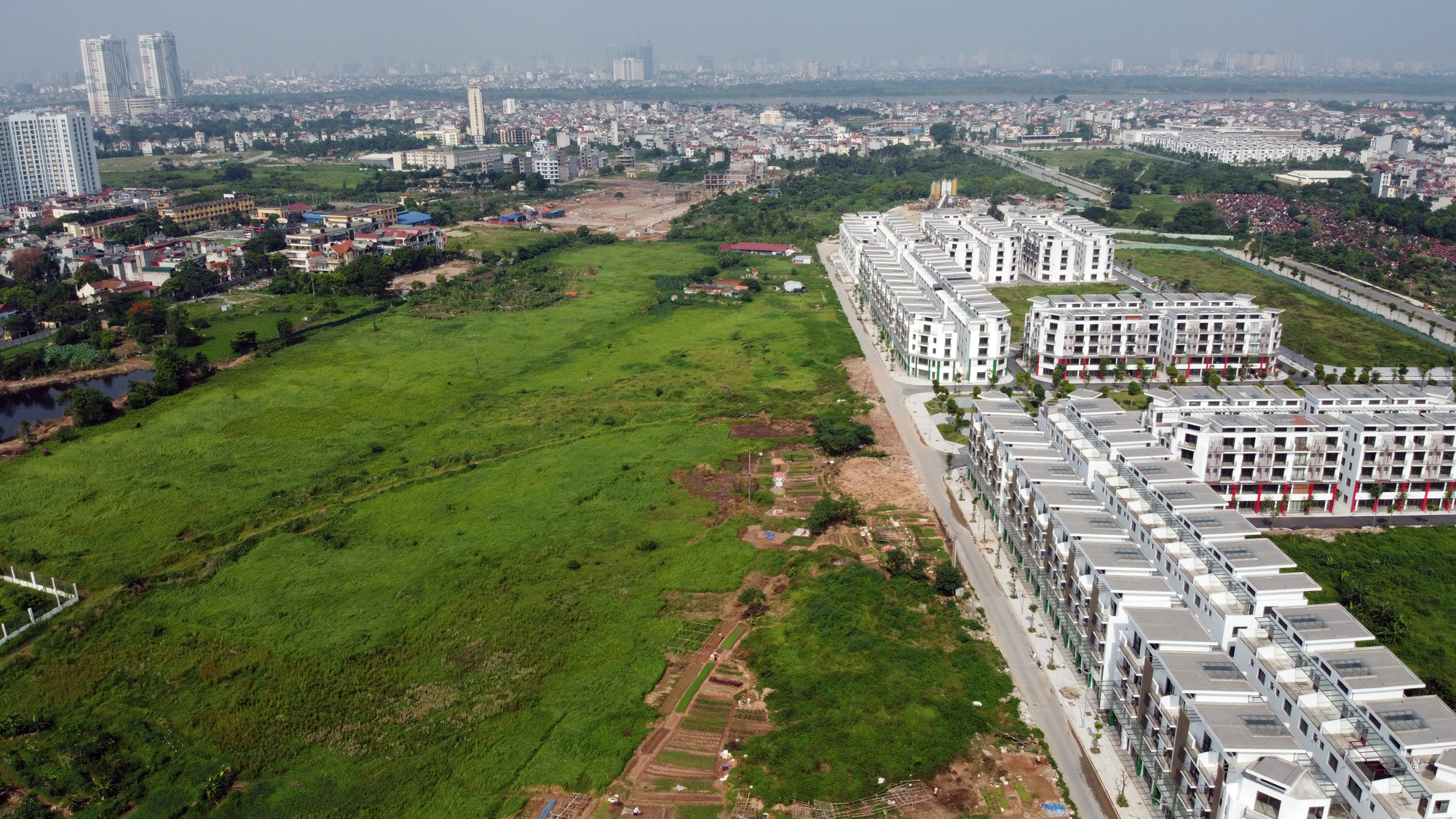 Những mảnh đất sẽ được đào hồ lớn ở quận Long Biên - Ảnh 6. Những mảnh đất sẽ được đào hồ lớn ở quận Long Biên - Ảnh 6.