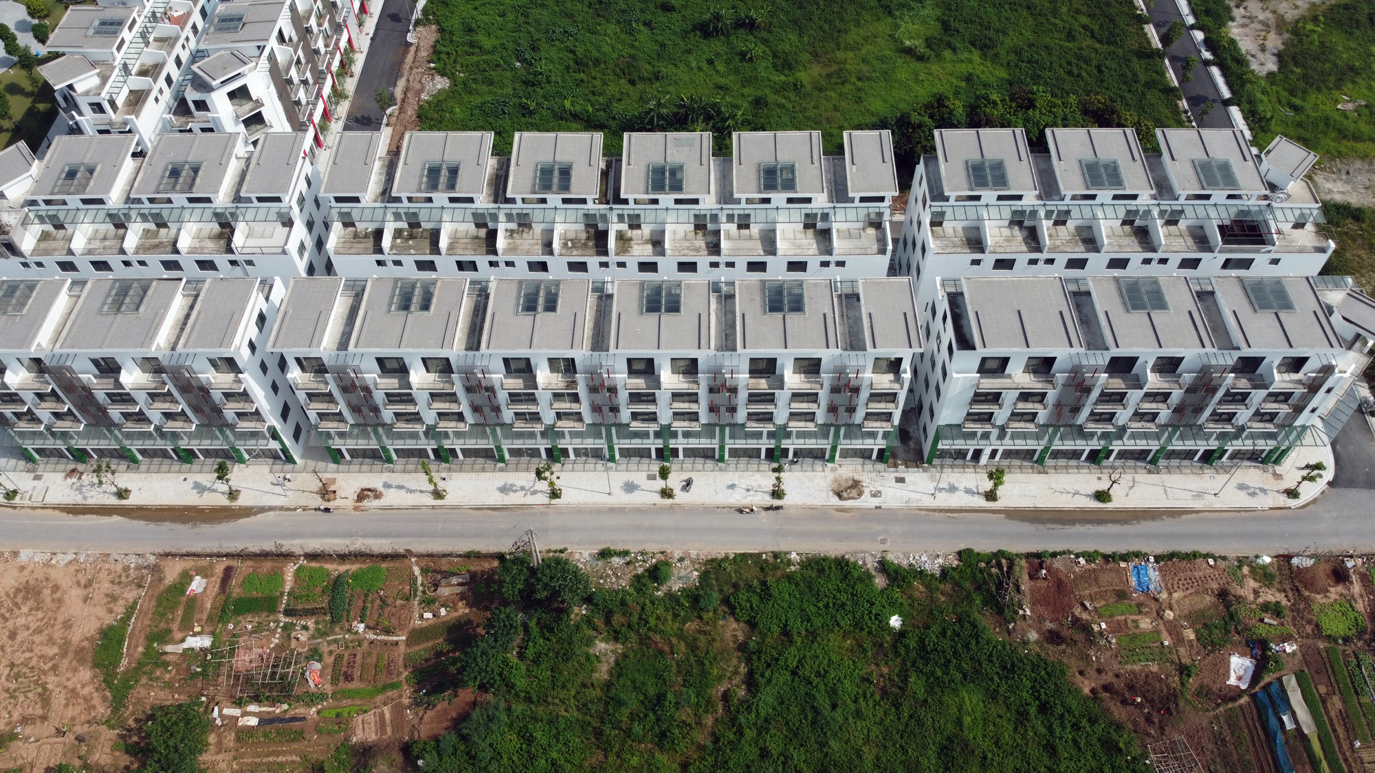 Những mảnh đất sẽ được đào hồ lớn ở quận Long Biên - Ảnh 8. Những mảnh đất sẽ được đào hồ lớn ở quận Long Biên - Ảnh 8.