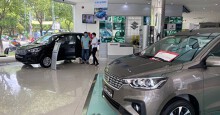 Giảm lệ phí trước bạ, giá xe vẫn khó giảm