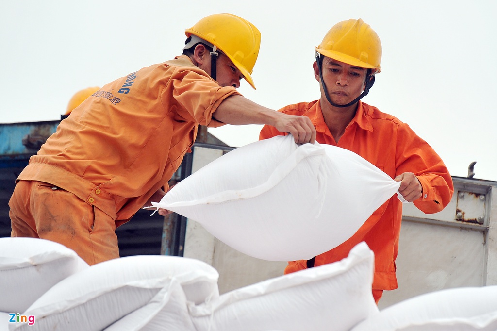 Chuyên gia Mỹ khuyên Việt Nam sẵn sàng chặn 'sóng' đầu tư xấu - Ảnh 1. Chuyên gia Mỹ khuyên Việt Nam sẵn sàng chặn 'sóng' đầu tư xấu - Ảnh 1.