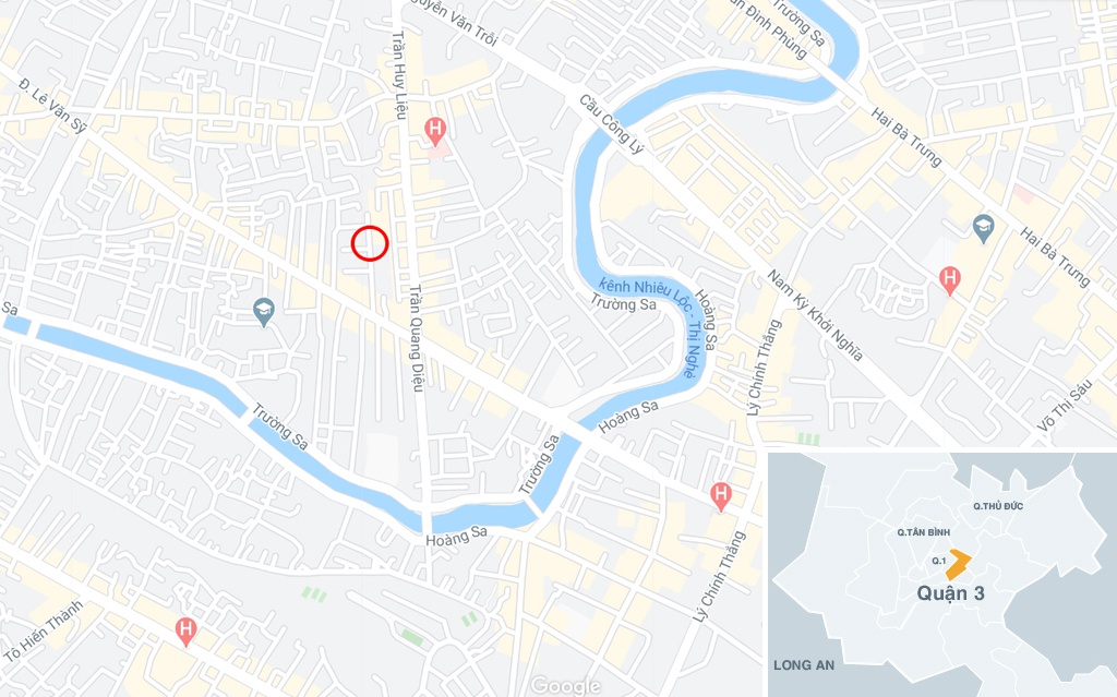Gốc cây phượng mục ruỗng, gãy đổ khiến học sinh tử vong ở TP HCM - Ảnh 9. Gốc cây phượng mục ruỗng, gãy đổ khiến học sinh tử vong ở TP HCM - Ảnh 9.