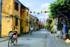 Hội An mở cửa trở lại các hoạt động tham quan, du lịch tại khu phố cổ và làng nghề
