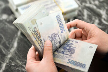 Thủ tướng: Cải cách tiền lương cần đi đôi với cải cách bộ máy, chế độ lương mới phải hợp lí và công bằng hơn