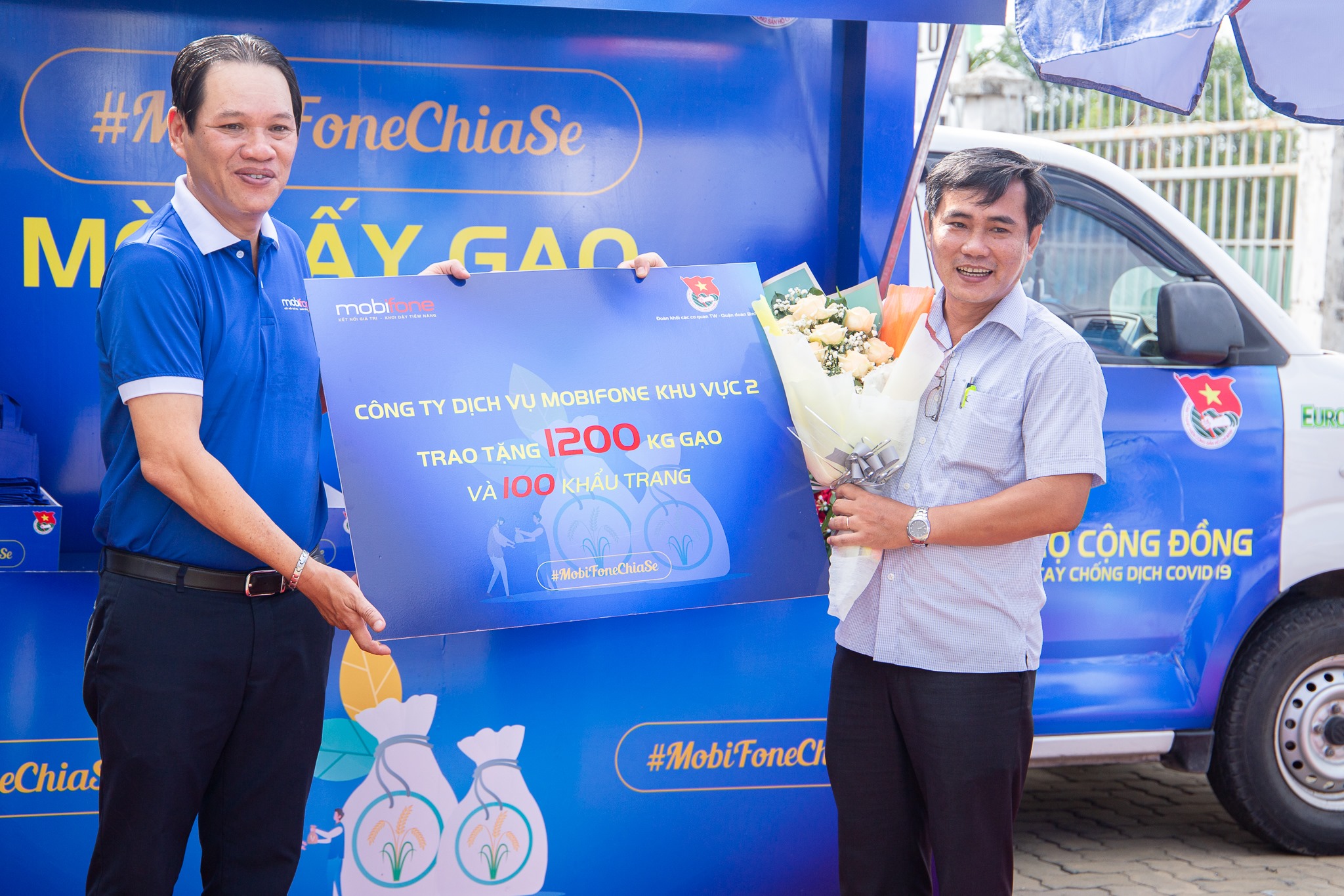 Mô hình "ATM Gạo lưu động" lan tỏa trên cả nước - Ảnh 1.