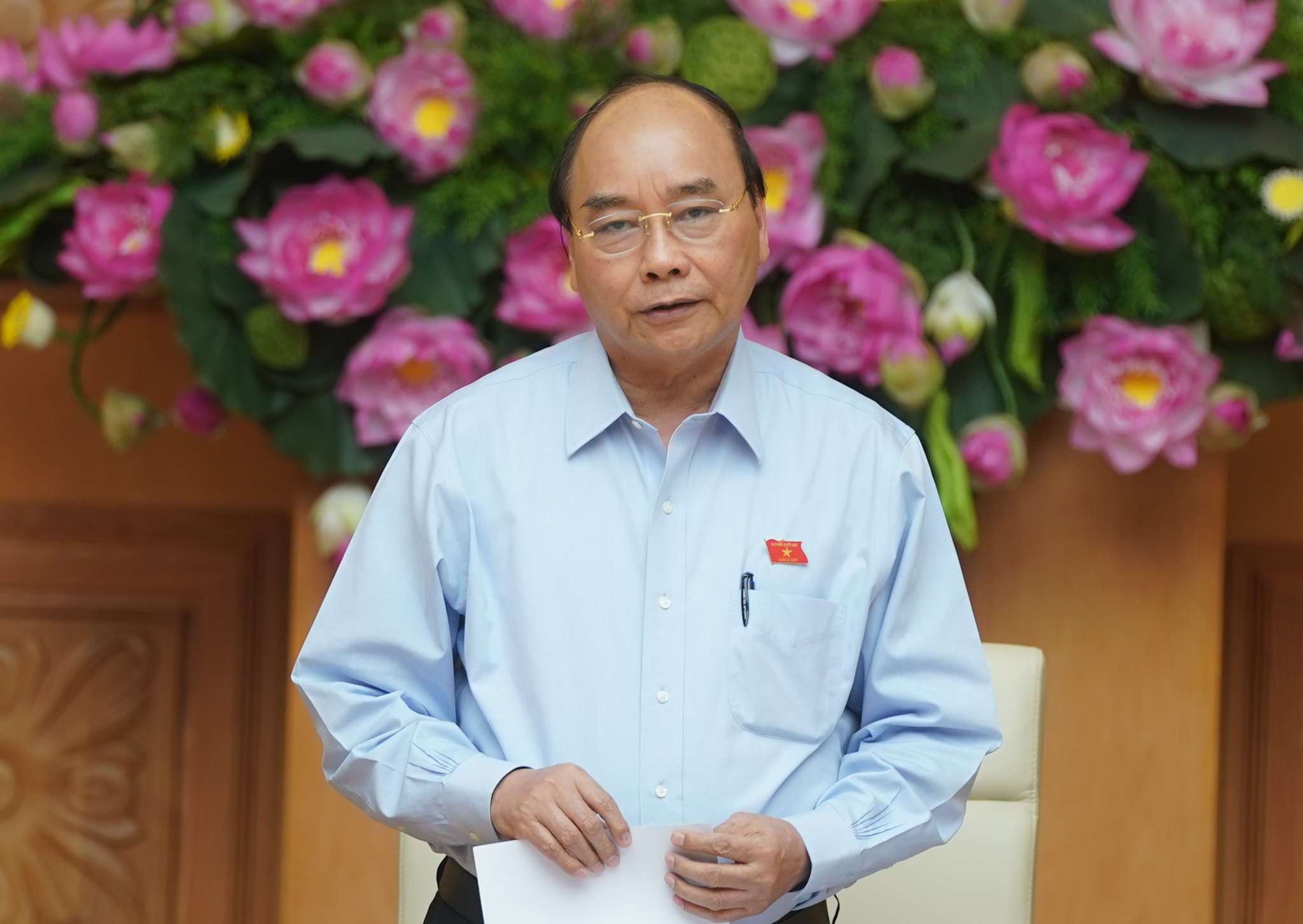 Thủ tướng: Cải cách tiền lương phải đi đôi với cải cách bộ máy, tinh giản biên chế - Ảnh 1.