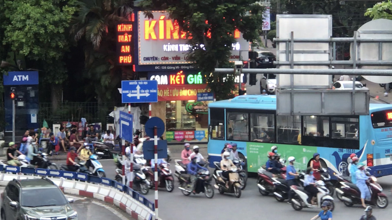 Nút giao thông dễ bị phạt ở Hà Nội: Lưu thông từ Giang Văn Minh ra ngã 5 Giảng Võ - Ảnh 8. Nút giao thông dễ bị phạt ở Hà Nội: Lưu thông từ Giang Văn Minh ra ngã 5 Giảng Võ - Ảnh 8.