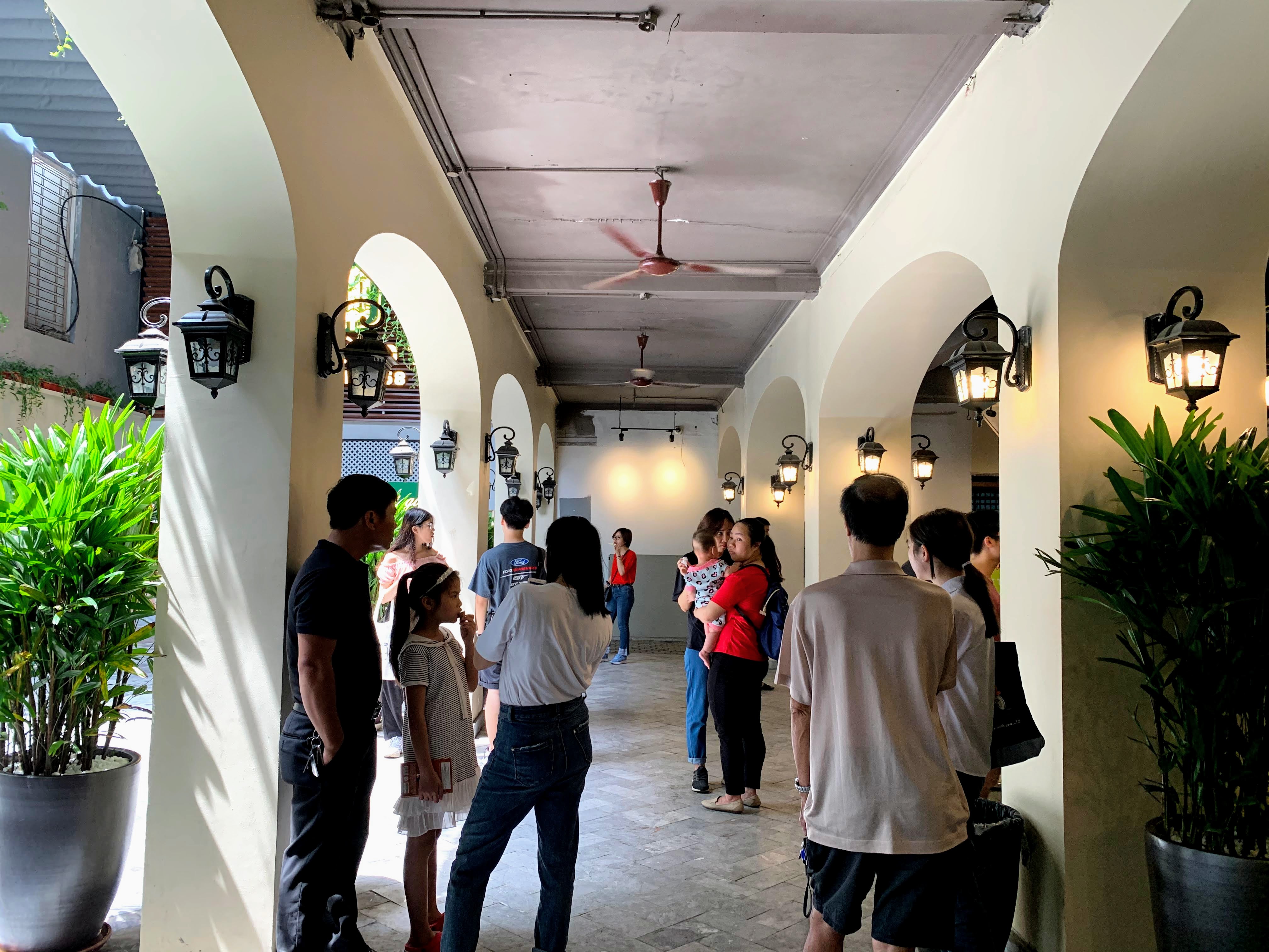 Sau đại dịch, Kem Tràng Tiền chi 10 tỉ đồng để lột xác hoá 'thiên nga' sang chảnh - Ảnh 14. Sau đại dịch, Kem Tràng Tiền chi 10 tỉ đồng để lột xác hoá 'thiên nga' sang chảnh - Ảnh 14.