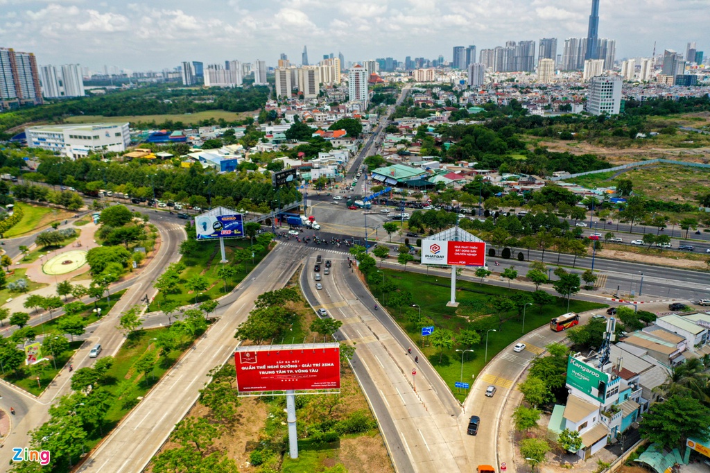 Cửa ngõ cao tốc TP HCM - Long Thành - Dầu Giây kẹt xe kéo dài hàng km - Ảnh 8. Cửa ngõ cao tốc TP HCM - Long Thành - Dầu Giây kẹt xe kéo dài hàng km - Ảnh 8.