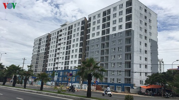 Người mua nhà ở xã hội khó tiếp cận vốn vay ưu đãi - Ảnh 1. Người mua nhà ở xã hội khó tiếp cận vốn vay ưu đãi - Ảnh 1.