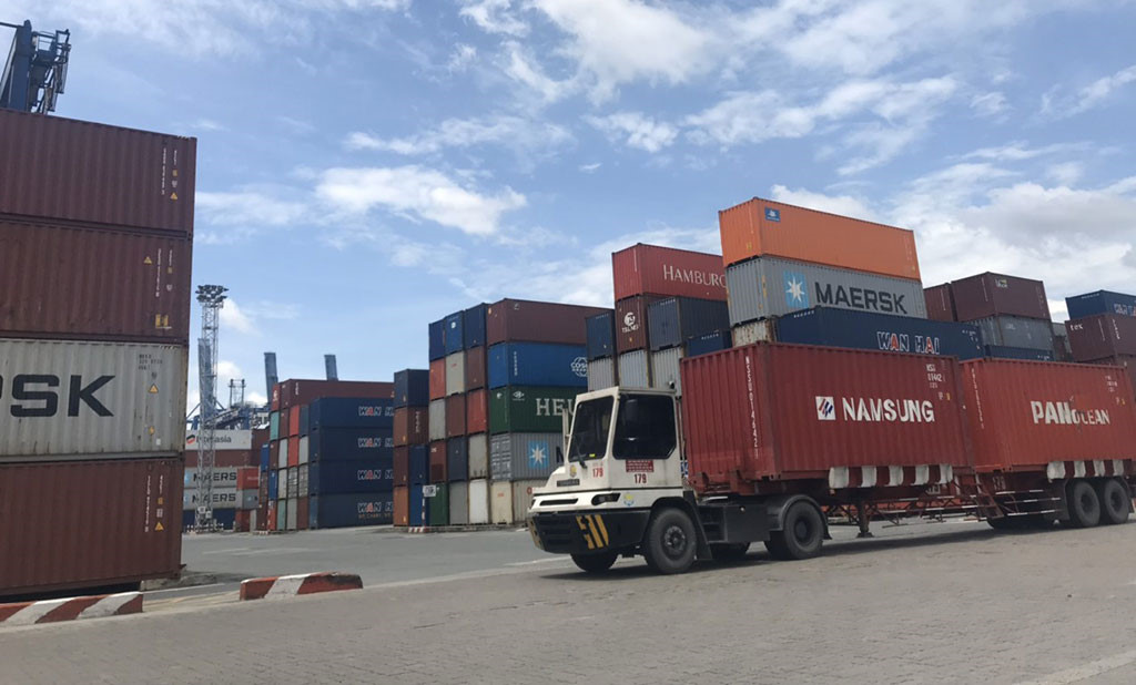 Thất thoát thuế ở 'cổng' hải quan: Khai giá thấp để trốn thuế - Ảnh 1. Thất thoát thuế ở 'cổng' hải quan: Khai giá thấp để trốn thuế - Ảnh 1.