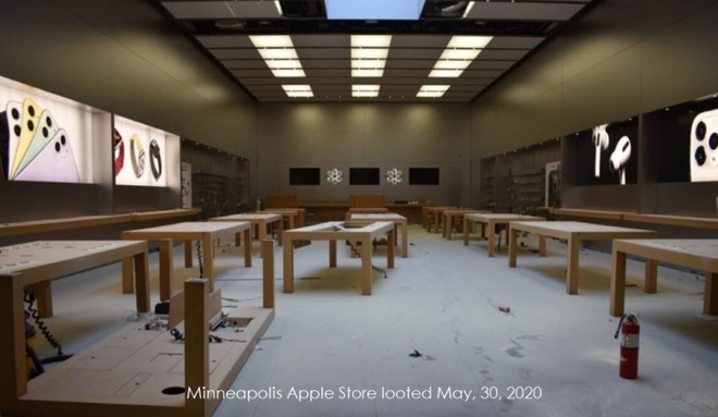 Bạo loạn ở Mỹ, dòng người vào Apple Store đập phá, vét sạch iPhone - Ảnh 1. Bạo loạn ở Mỹ, dòng người vào Apple Store đập phá, vét sạch iPhone - Ảnh 1.