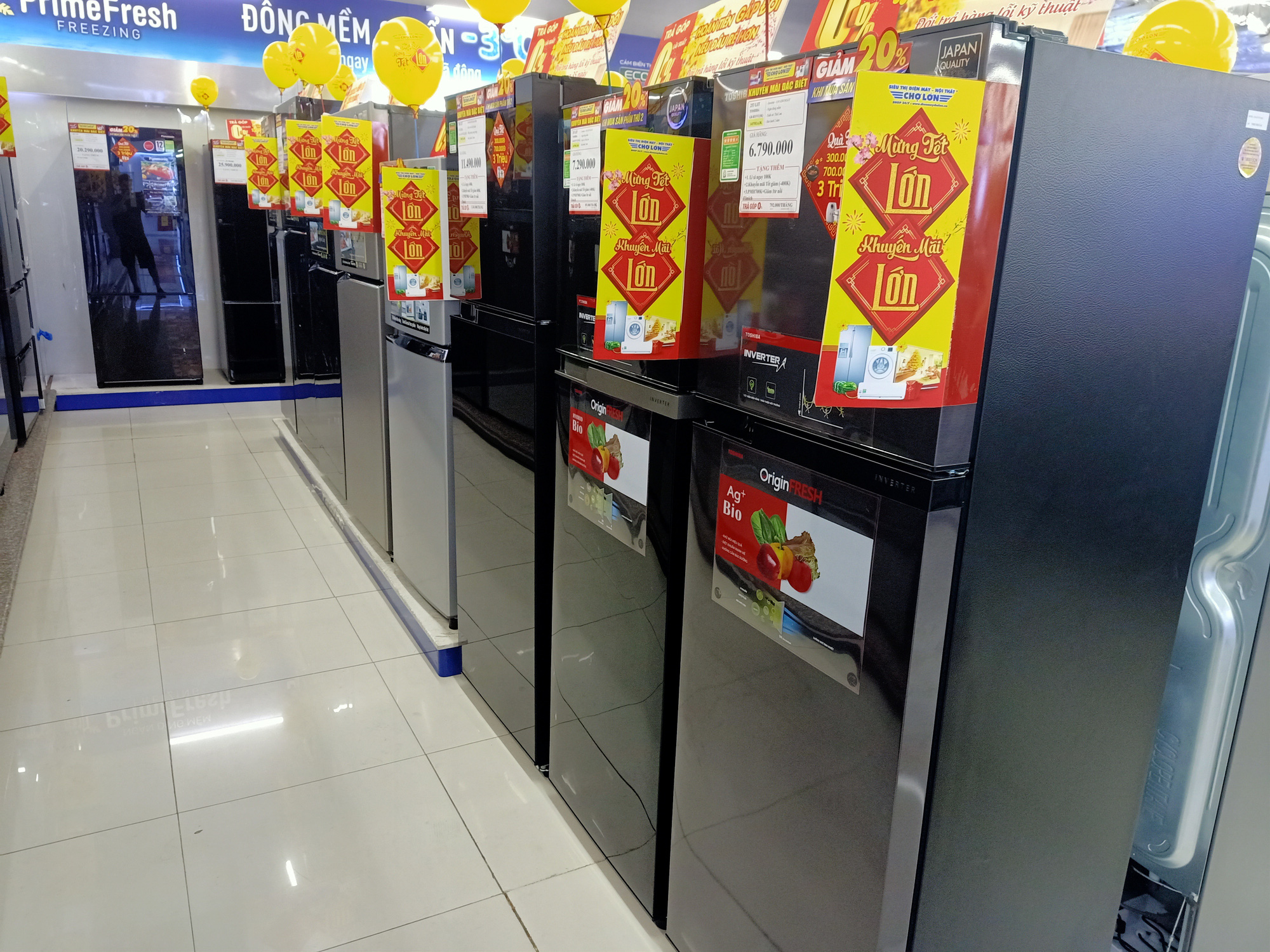 Điện lạnh giảm giá tiếp tục kích cầu cho hình thức mua online - Ảnh 2.