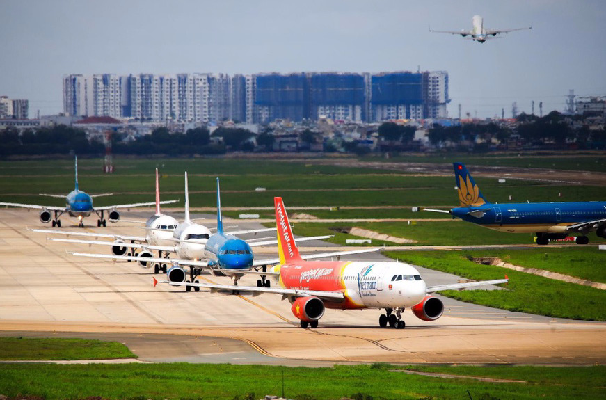 Hàng không lỗ nặng vì Covid-19: Vietjet, Vietnam Airlines, Bamboo Airways lỗ hàng nghìn tỉ đồng - Ảnh 1.