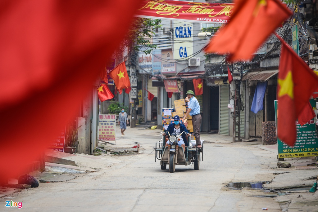 Nhịp sống ở Hạ Lôi trong ngày cách li cuối cùng - Ảnh 1.