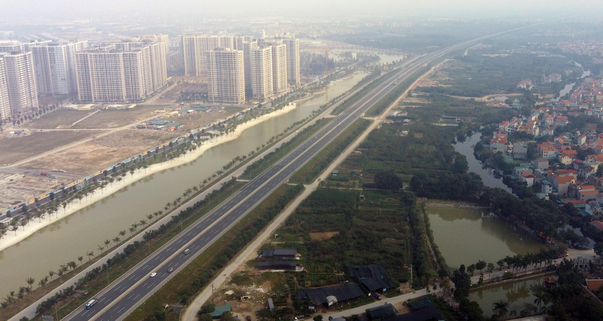 Lo ngại 'quả đắng' ở dự án cao tốc Bắc - Nam nếu chỉ định thầu - Ảnh 1. Lo ngại 'quả đắng' ở dự án cao tốc Bắc - Nam nếu chỉ định thầu - Ảnh 1.