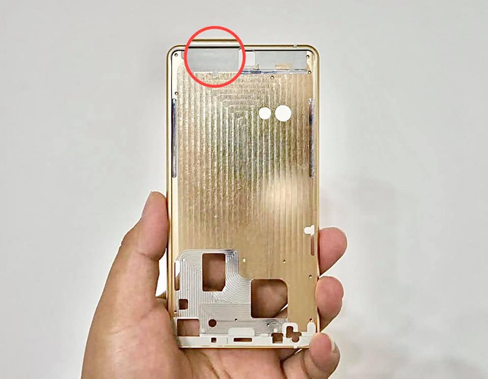 Bkav bỏ 1.000 tỉ và 10 năm để nghiên cứu công nghệ Bphone, CEO Nguyễn Tử Quảng ví von công ty thuộc nhóm cao cấp như 'hãng A và hãng S' - Ảnh 2. Bkav bỏ 1.000 tỉ và 10 năm để nghiên cứu công nghệ Bphone, CEO Nguyễn Tử Quảng ví von công ty thuộc nhóm cao cấp như 'hãng A và hãng S' - Ảnh 2.