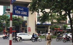 Nút giao thông dễ bị phạt ở Hà Nội: Lưu ý khi rẽ trái tại ngã tư Yên Lãng - Thái Hà - Hoàng Cầu