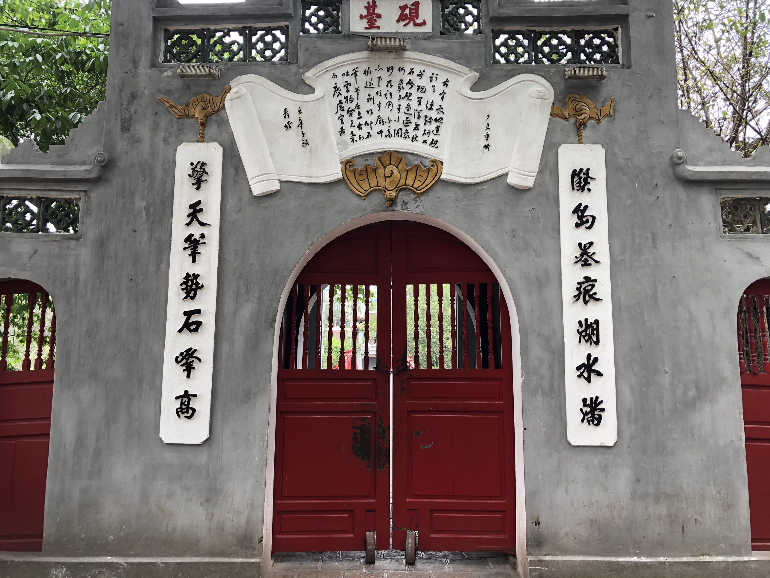 Mở cửa trở lại, một số điểm tham quan tại Hà Nội vẫn vắng khách du lịch - Ảnh 10.
