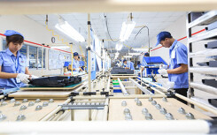 Việt Nam sẵng sàng mở lại các hoạt động kinh tế sau khi kiểm soát được Covid-19