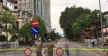 Hà Nội tiến hành kiểm kê trước khi tháo dỡ phần vi phạm tòa nhà 8B Lê Trực