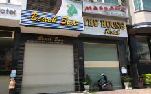 Cho mở spa, massage, làm đẹp trở lại nhưng không còn khách, các cửa hàng ở Đà Nẵng không ai dám mở cửa kinh doanh