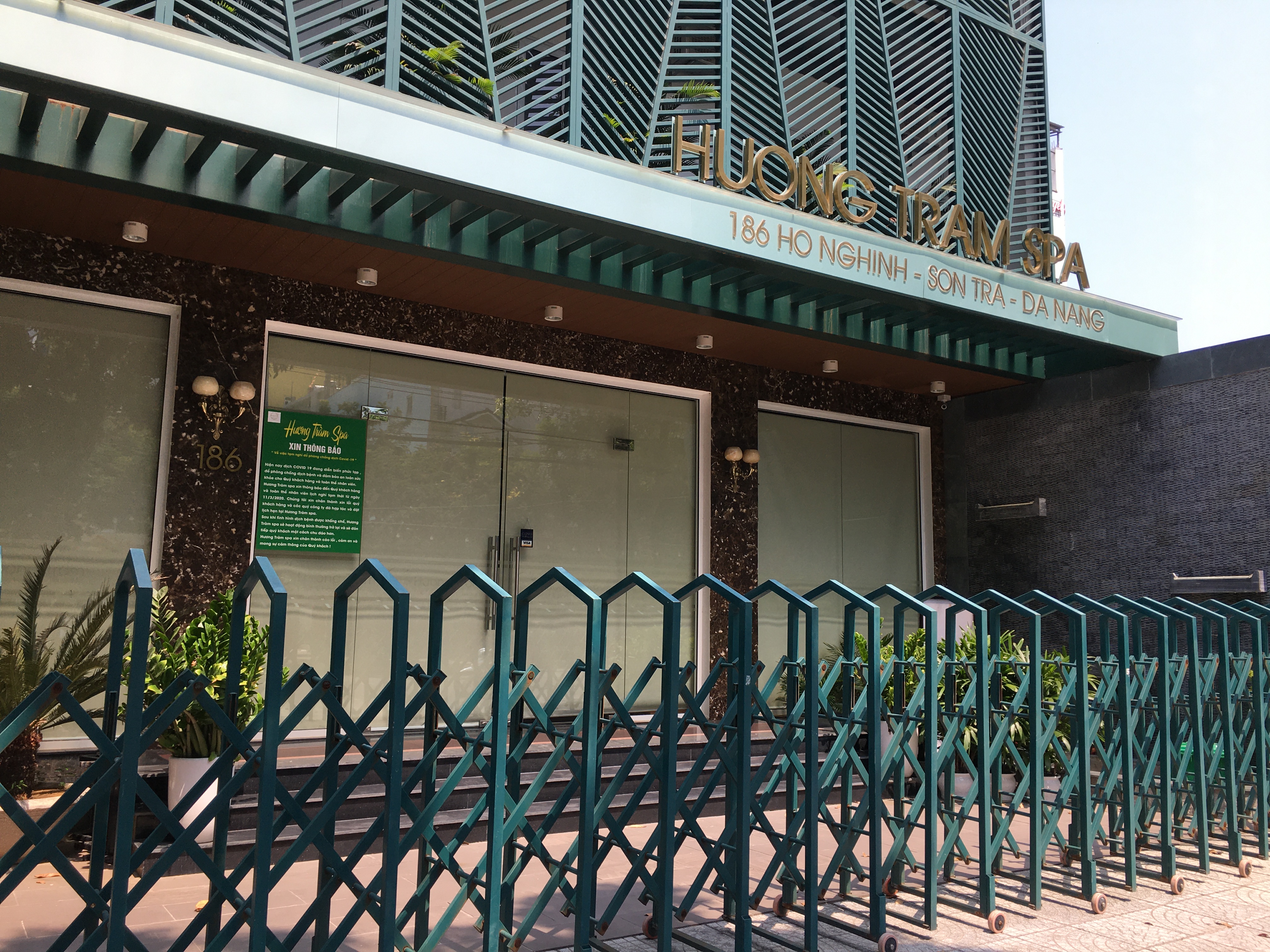 Đà Nẵng cho mở cửa spa, massage, thẩm mĩ nhưng người dân vẫn đóng cửa im ỉm không kinh doanh vì không còn khách Hàn - Trung - Ảnh 7. Đà Nẵng cho mở cửa spa, massage, thẩm mĩ nhưng người dân vẫn đóng cửa im ỉm không kinh doanh vì không còn khách Hàn - Trung - Ảnh 7.