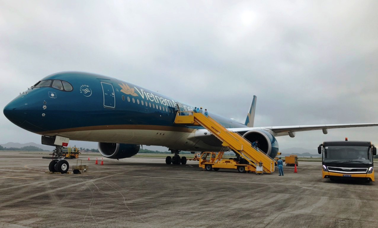 Sân bay Vân Đồn đón thêm 2 chuyến bay từ Nhật Bản và Canada - Ảnh 2. Sân bay Vân Đồn đón thêm 2 chuyến bay từ Nhật Bản và Canada - Ảnh 2.