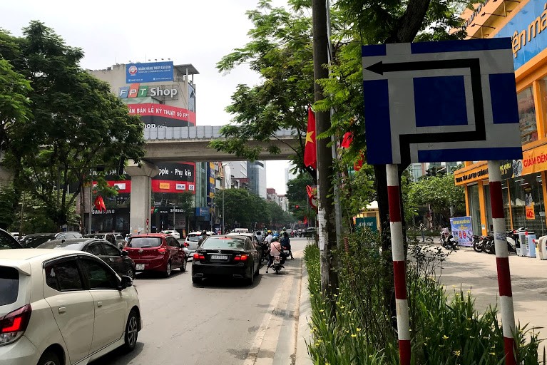 Những lỗi giao thông hay bị bắt ở Hà Nội: Chú ý rẽ trái tại ngã tư Yên Lãng - Thái Hà - Ảnh 3. Những lỗi giao thông hay bị bắt ở Hà Nội: Rẽ trái tại ngã tư Yên Lãng - Thái Hà - Ảnh 4.