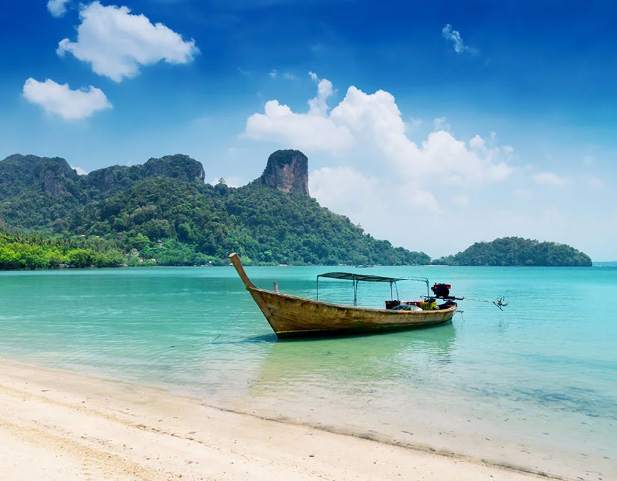Vịnh Hạ Long nằm trong danh sách 10 điểm đến tại Đông Nam Á nên ghé tham một lần trong đời - Ảnh 10. Vịnh Hạ Long nằm trong danh sách 10 điểm đến tại Đông Nam Á nên ghé tham một lần trong đời - Ảnh 10.
