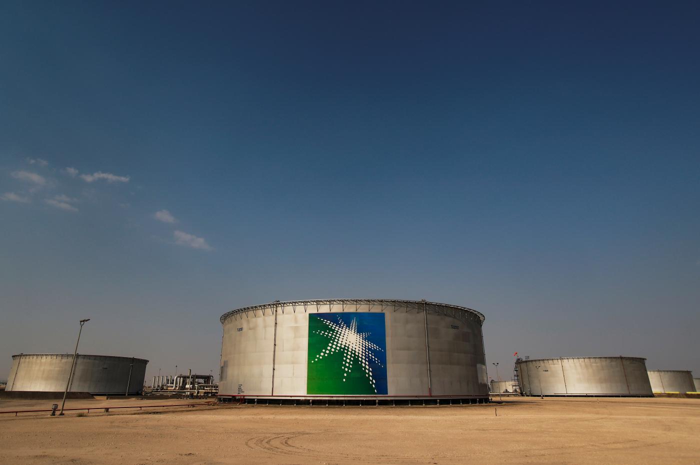 Reuters: Ả Rập Xê Út có thể sẽ tăng giá dầu tháng 7 cho châu Á - Ảnh 1. Reuters: Ả Rập Xê Út có thể sẽ tăng giá dầu tháng 7 cho châu Á - Ảnh 1.