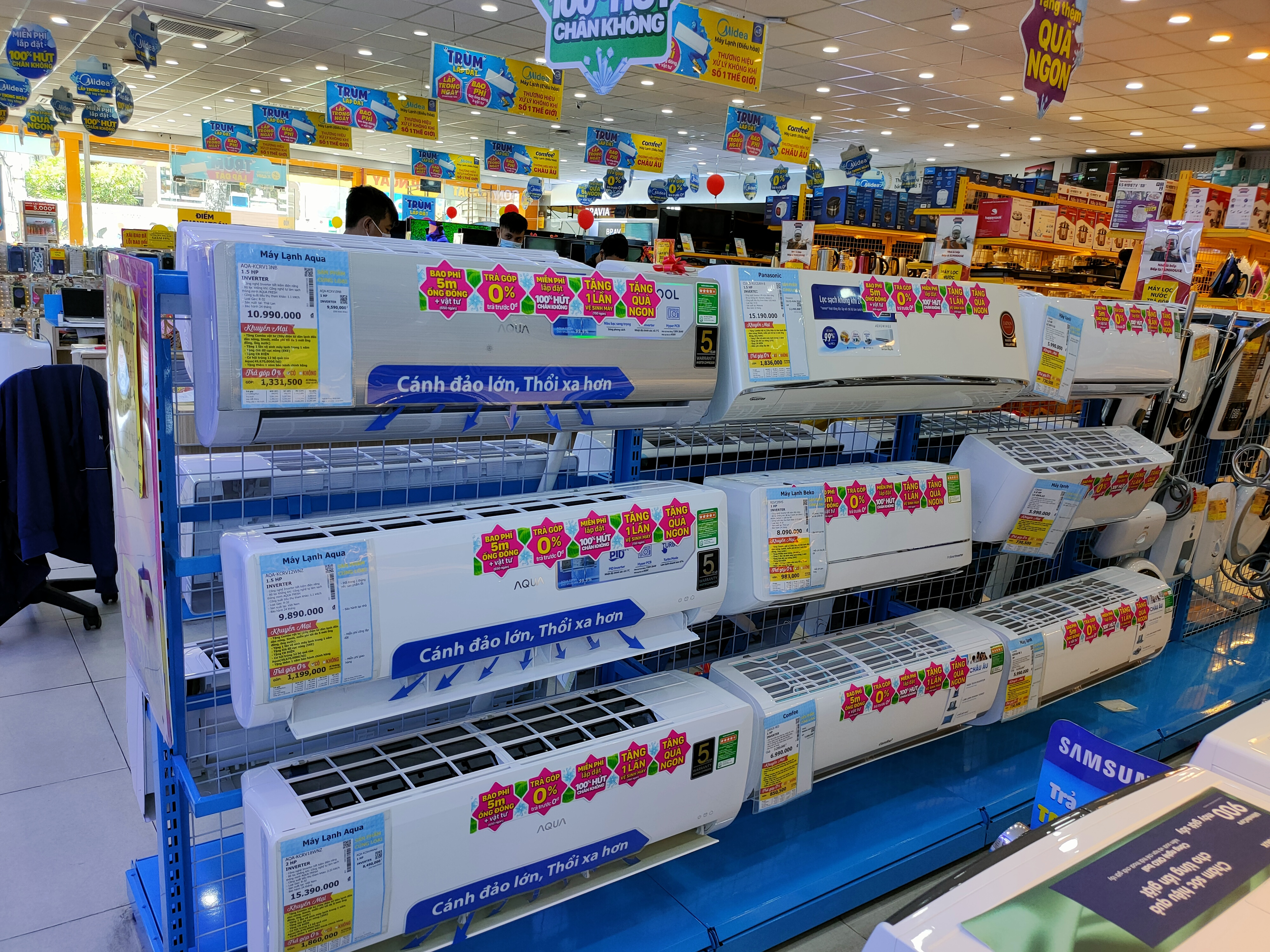 Những máy lạnh giảm giá nổi bật đầu tháng 6 - Ảnh 1.