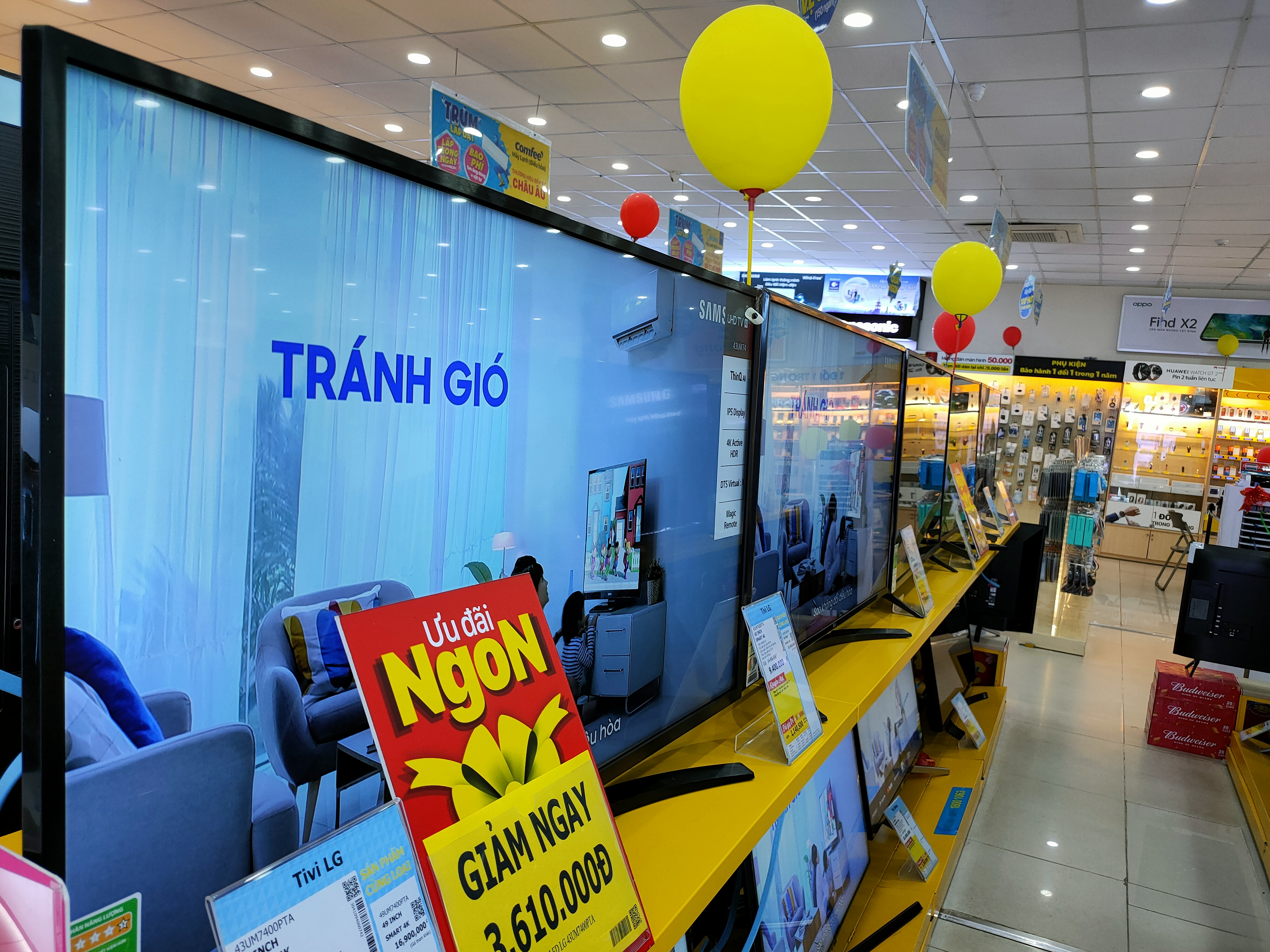 Top 6 tivi giảm giá mạnh đầu tháng 6 - Ảnh 1. Top 6 tivi giảm giá mạnh đầu tháng 6 - Ảnh 1.