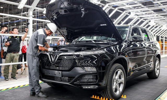 Hai tháng nữa, người mua xe mới được giảm 50% phí trước bạ - Ảnh 1. Hai tháng nữa, người mua xe mới được giảm 50% phí trước bạ - Ảnh 1.
