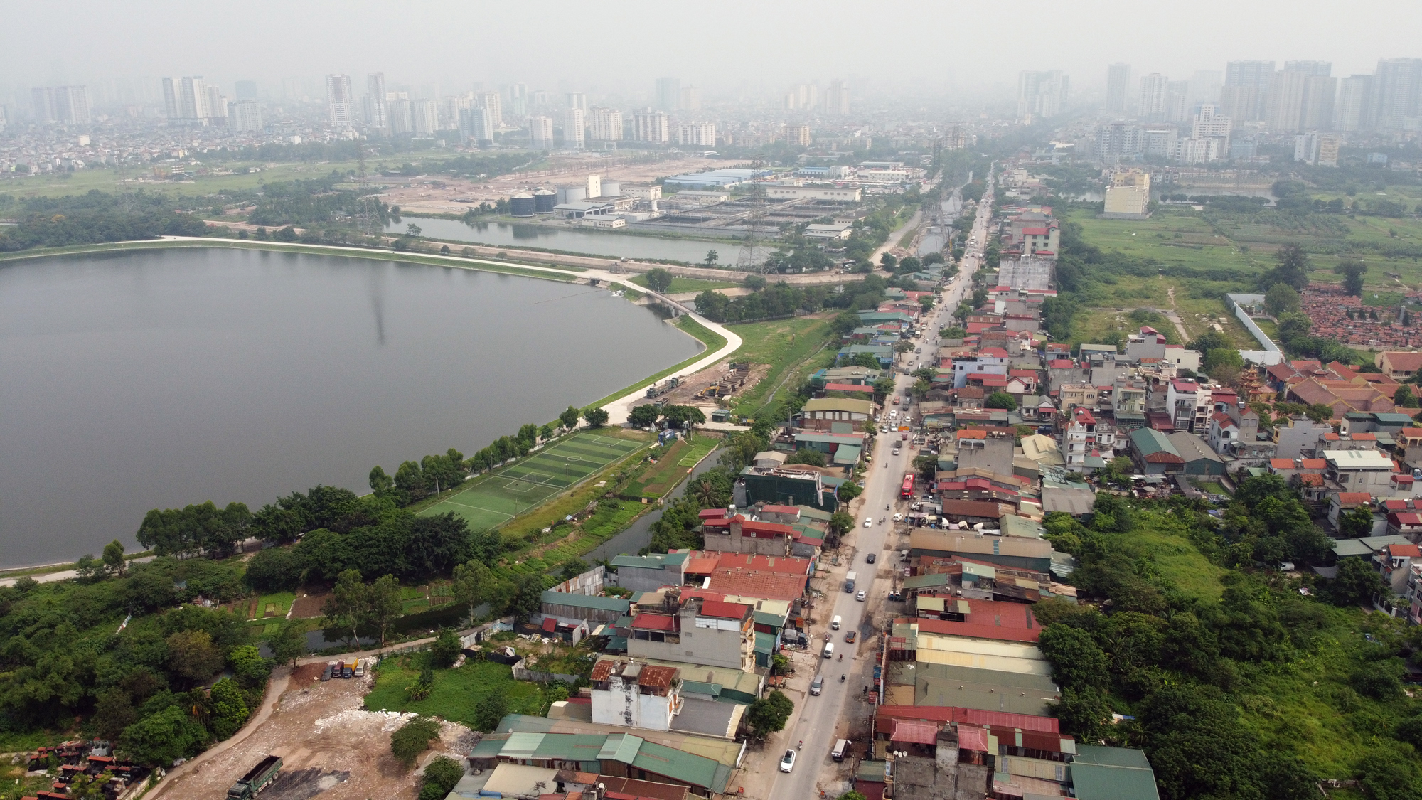 Dự án mở rộng đường Tam Trinh hơn 2.000 tỉ đồng sau 4 năm mới làm được vài trăm mét - Ảnh 1. Dự án mở rộng đường Tam Trinh hơn 2.000 tỉ đồng sau 4 năm mới làm được vài trăm mét - Ảnh 1.