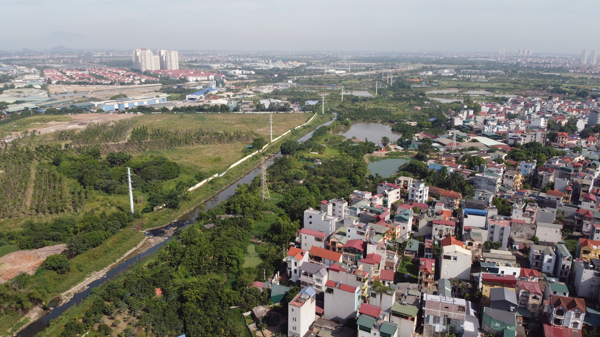 Toàn cảnh nơi xây dựng tuyến đường dài 3km trị giá gần 500 tỉ đồng ở quận Nam Từ Liêm - Ảnh 12.