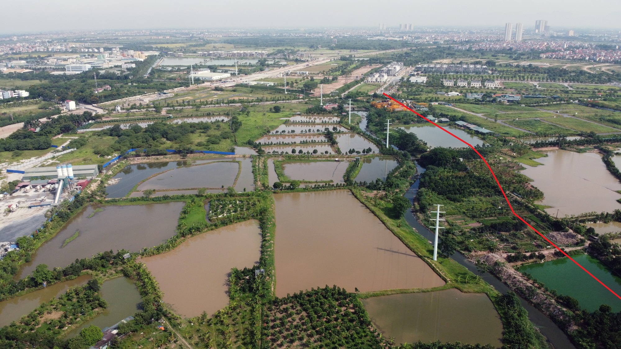 Toàn cảnh nơi xây dựng tuyến đường dài 3km trị giá gần 500 tỉ đồng ở quận Nam Từ Liêm - Ảnh 14.