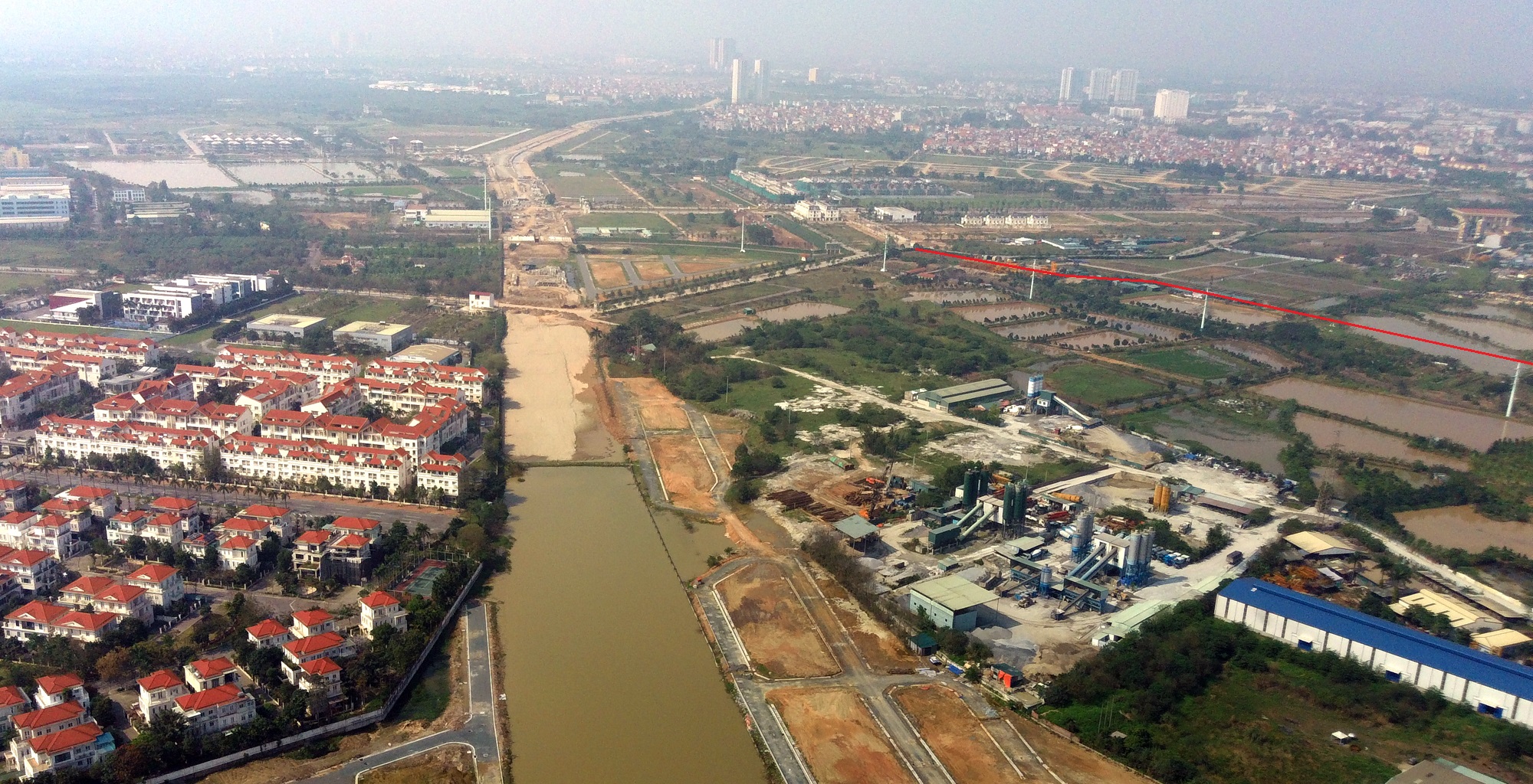 Toàn cảnh nơi xây dựng tuyến đường dài 3km trị giá gần 500 tỉ đồng ở quận Nam Từ Liêm - Ảnh 18.