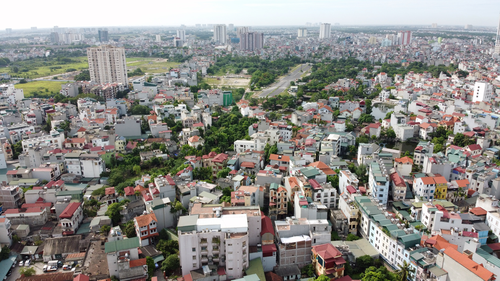 Đường ngàn tỉ nối Ngọc Thụy - Nguyễn Văn Cừ ở quận Long Biên mới làm được vài trăm mét - Ảnh 3.
