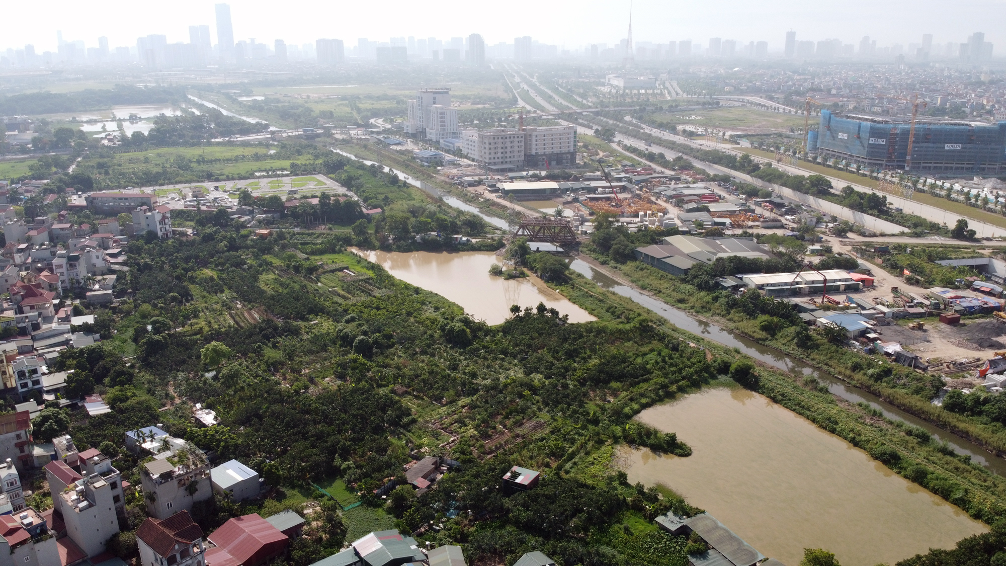 Toàn cảnh nơi xây dựng tuyến đường dài 3km trị giá gần 500 tỉ đồng ở quận Nam Từ Liêm - Ảnh 6.