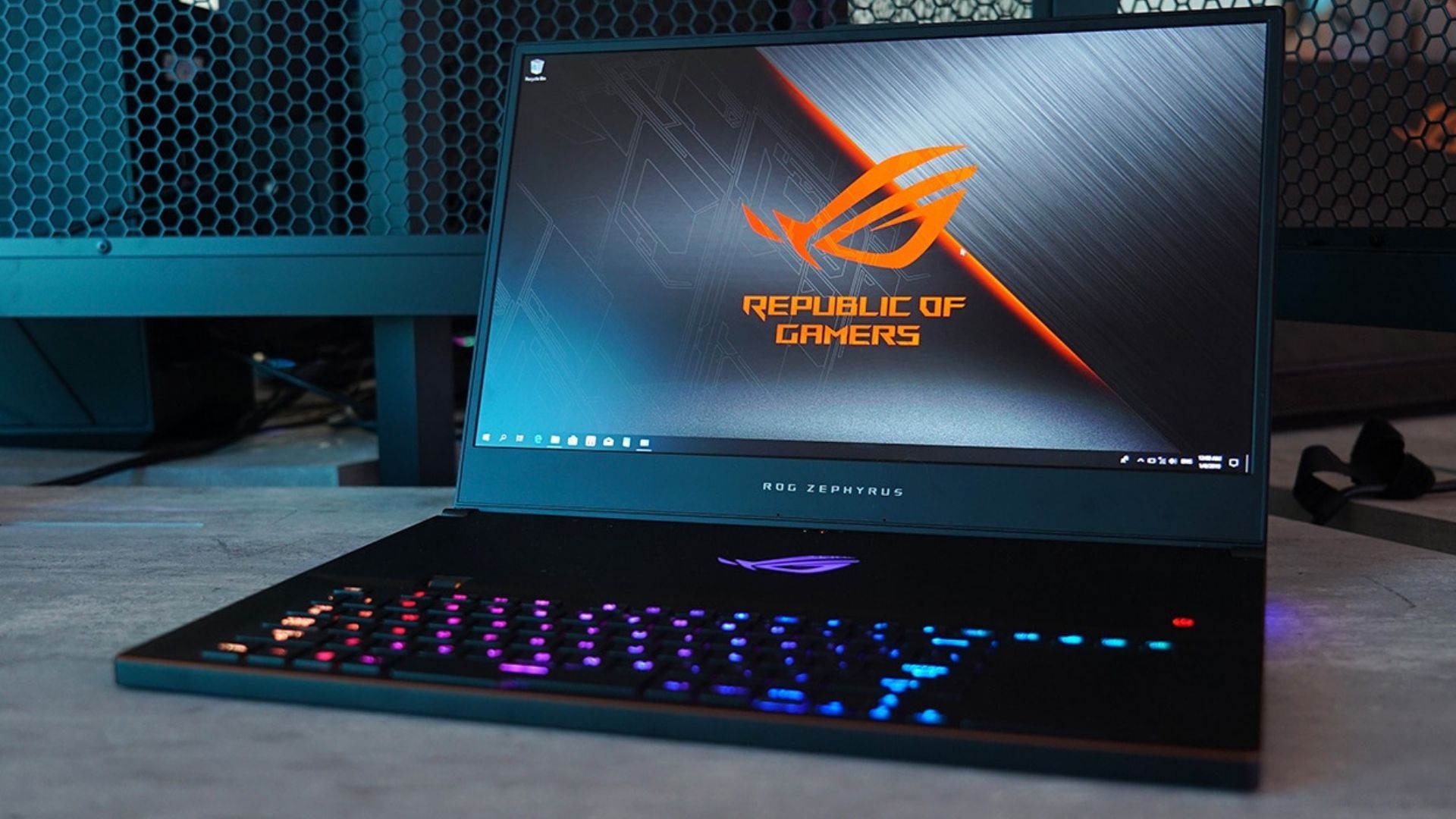 Những Laptop gaming 'giá rẻ' đáng mua nhất nửa đầu năm 2020 - Ảnh 1. Những Laptop gaming 'giá rẻ' đáng mua nhất nửa đầu năm 2020 - Ảnh 1.
