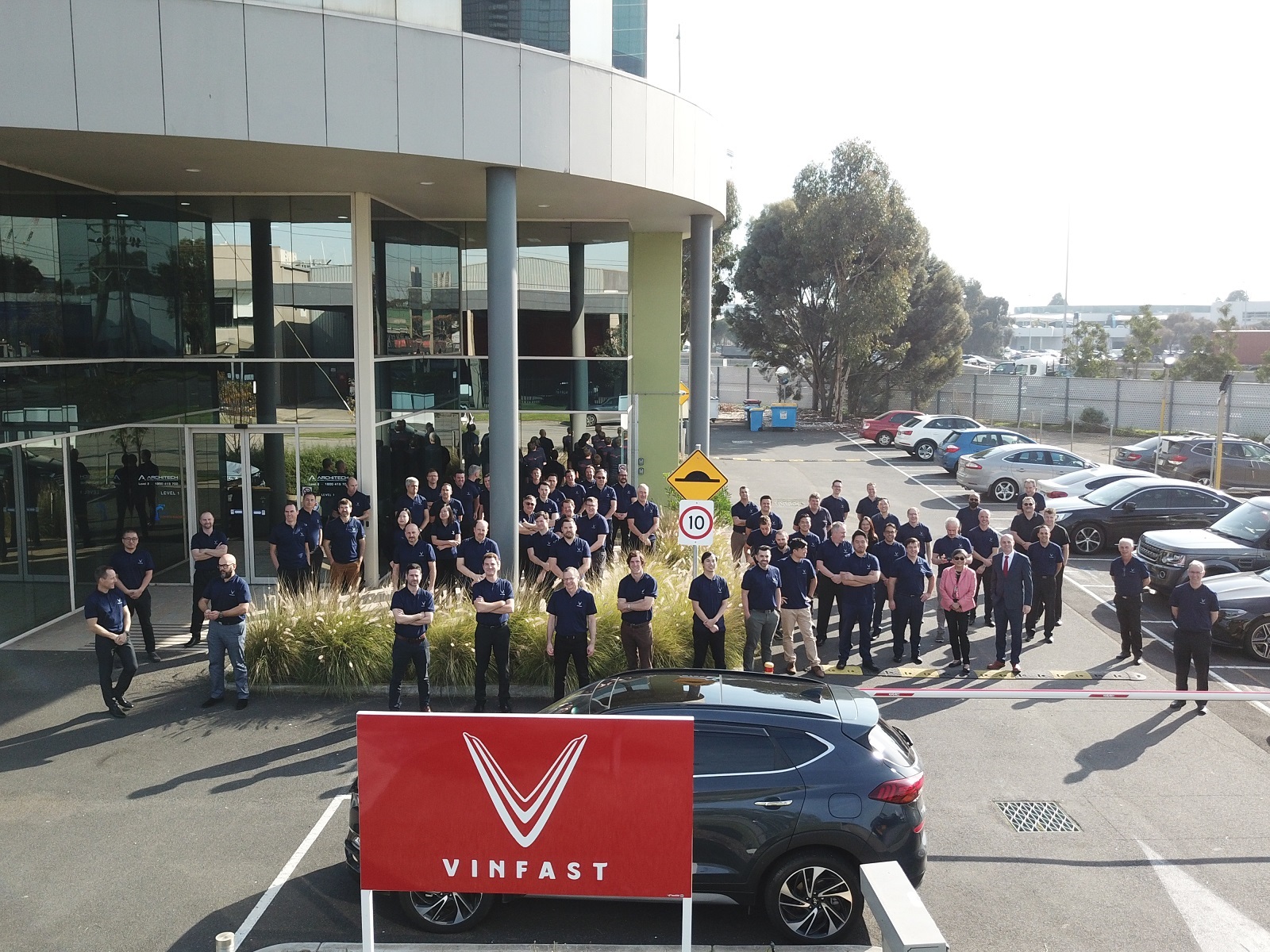 VinFast chính thức khai trương văn phòng tại Australia, làm bàn đạp tiến ra thế giới - Ảnh 1. VinFast chính thức khai trương văn phòng tại Australia, làm bàn đạp tiến ra thế giới - Ảnh 1.