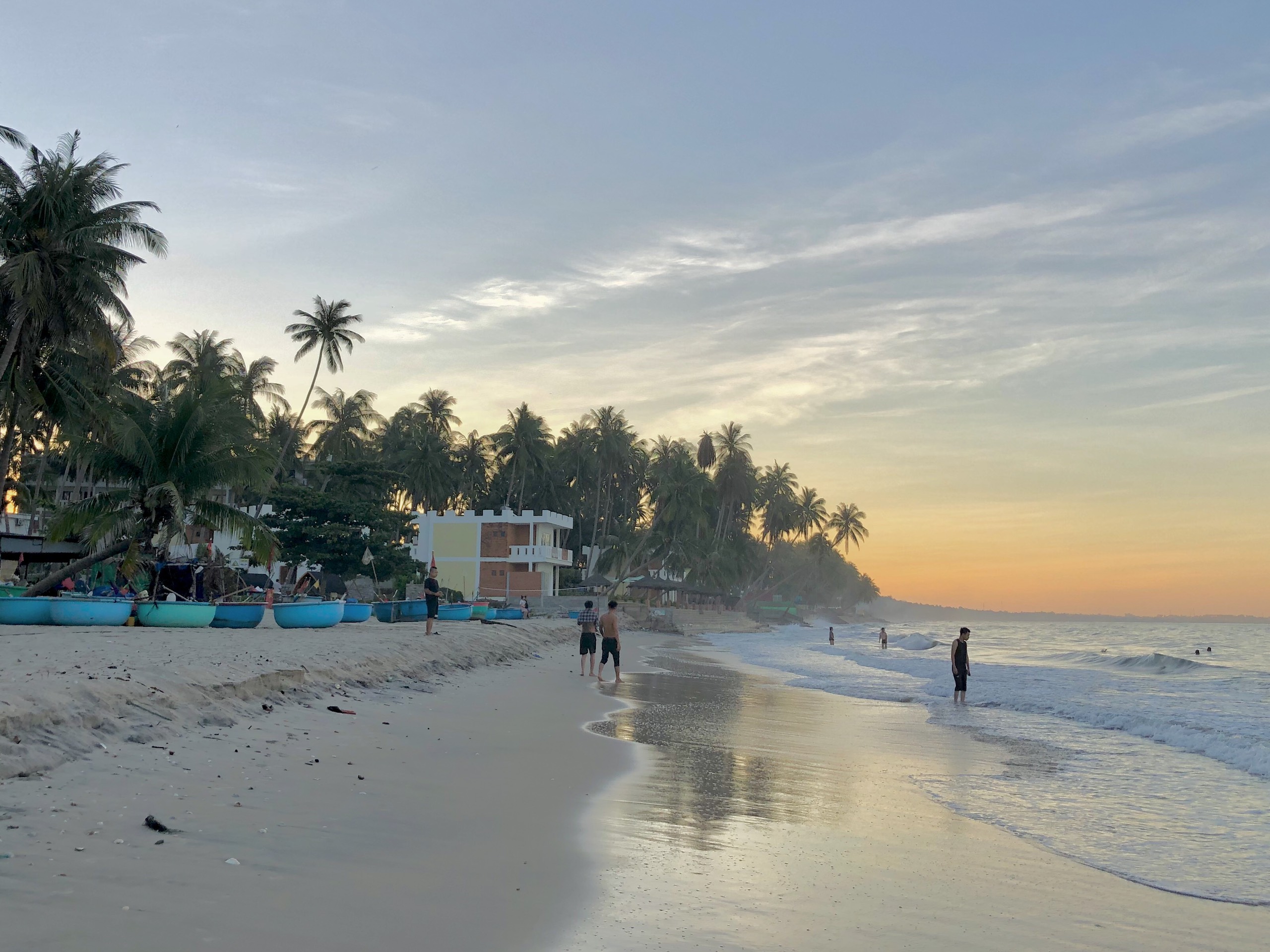 Kinh nghiệm du lịch Phan Thiết cho chuyến du lịch hè trọn vẹn - Ảnh 2.