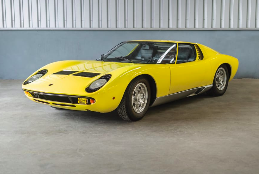 Chiêm ngưỡng 8 chiếc Lamborghini cực hiếm vừa được bán với giá 2 triệu USD - Ảnh 2. Chiêm ngưỡng 8 chiếc Lamborghini cực hiếm vừa được bán với giá 2 triệu USD - Ảnh 2.