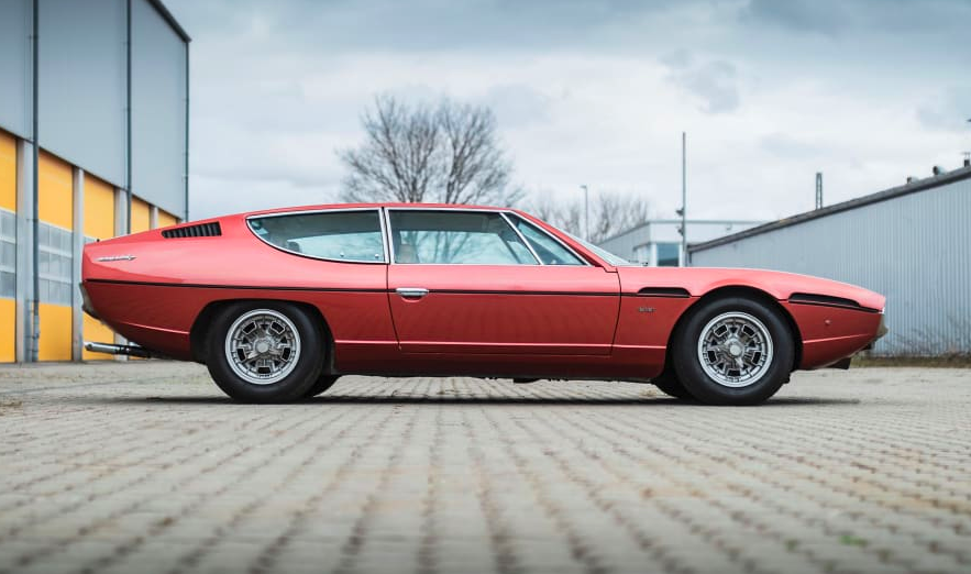 Chiêm ngưỡng 8 chiếc Lamborghini cực hiếm vừa được bán với giá 2 triệu USD - Ảnh 4. Chiêm ngưỡng 8 chiếc Lamborghini cực hiếm vừa được bán với giá 2 triệu USD - Ảnh 4.