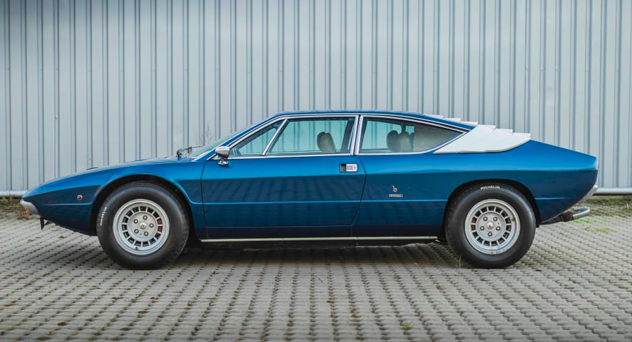 Chiêm ngưỡng 8 chiếc Lamborghini cực hiếm vừa được bán với giá 2 triệu USD - Ảnh 6. Chiêm ngưỡng 8 chiếc Lamborghini cực hiếm vừa được bán với giá 2 triệu USD - Ảnh 6.
