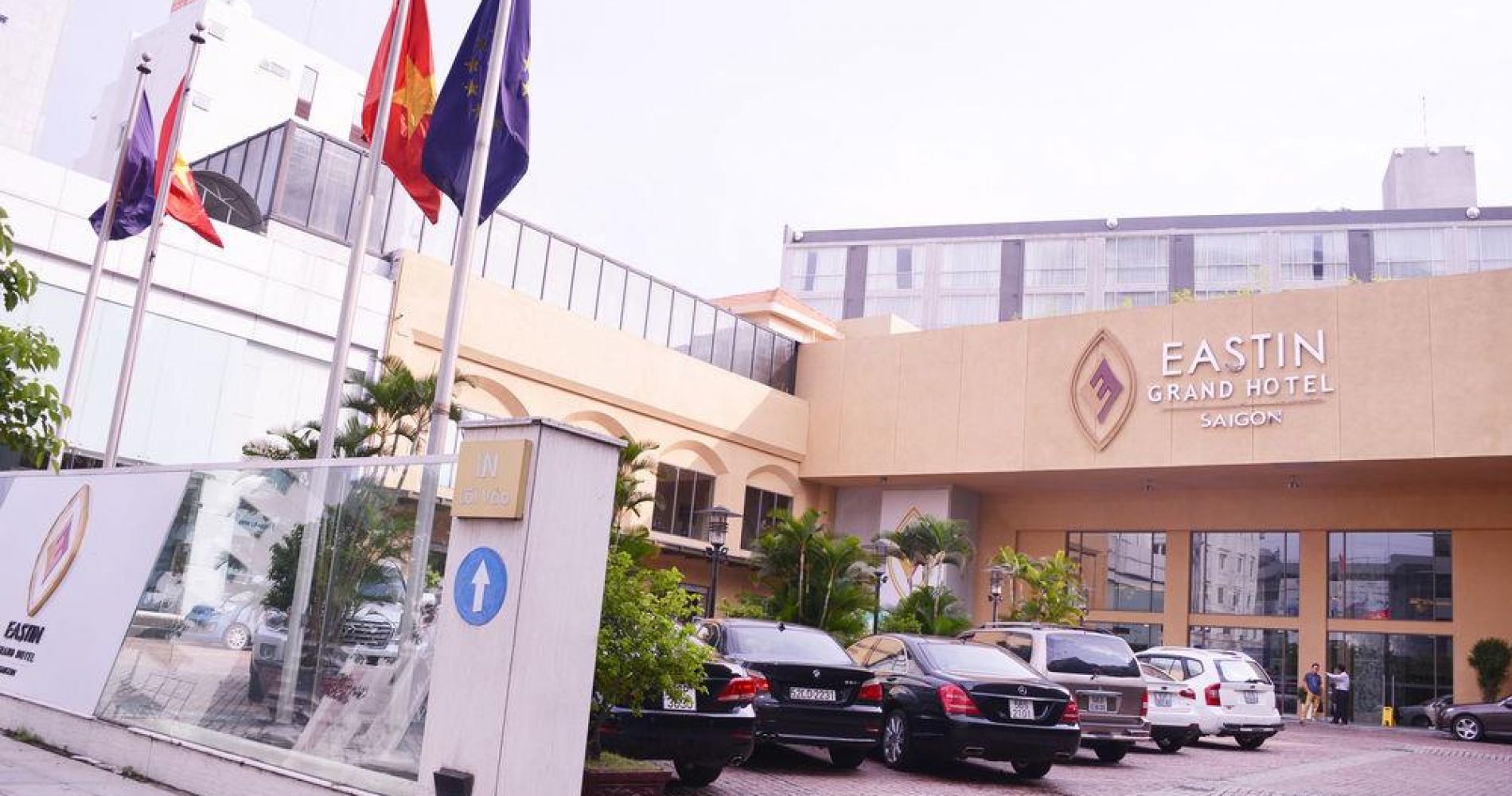5 khách sạn hạng sang tại TP HCM được đề nghị làm điểm lưu trú cho các phi hành đoàn cách li phòng Covid-19 - Ảnh 1. 5 khách sạn hạng sang tại TP HCM được đề nghị làm điểm lưu trú cho các phi hành đoàn cách li phòng Covid-19 - Ảnh 1.