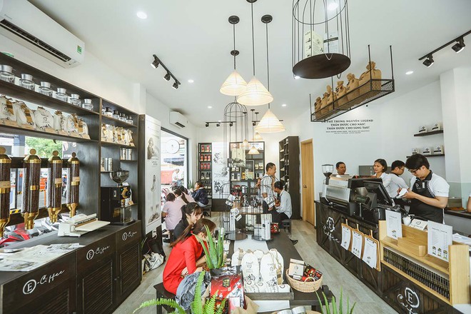 Tham vọng 3.000 cửa hàng cà phê Trung Nguyên bình dân của ông Đặng Lê Nguyên Vũ giờ ra sao? - Ảnh 1. Tham vọng 3.000 cửa hàng cà phê Trung Nguyên bình dân của ông Đặng Lê Nguyên Vũ giờ ra sao? - Ảnh 1.