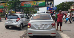 Hà Nội: Tài xế taxi 'hô biến' biển số để trốn phạt nguội
