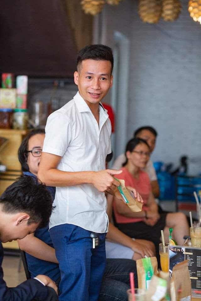 Kinh doanh khó khăn vì COVID-19, giám đốc một công ty tự cắt lương tới hết năm, bỏ chi phí tiếp khách - Ảnh 1. Kinh doanh khó khăn vì COVID-19, giám đốc một công ty tự cắt lương tới hết năm, bỏ chi phí tiếp khách - Ảnh 1.